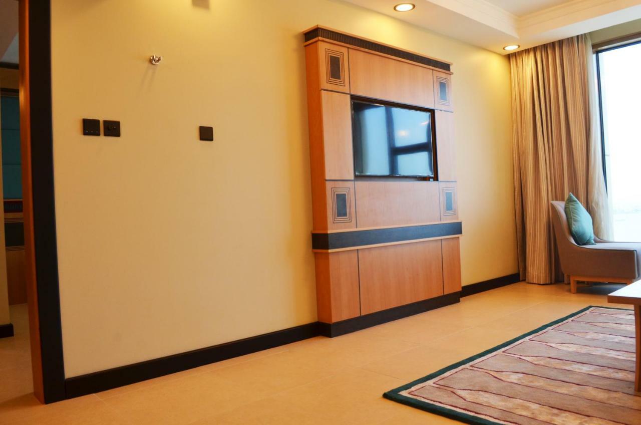 Nooh Tower Apartment Al Hidd ภายนอก รูปภาพ