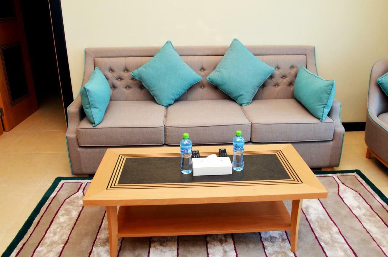 Nooh Tower Apartment Al Hidd ภายนอก รูปภาพ