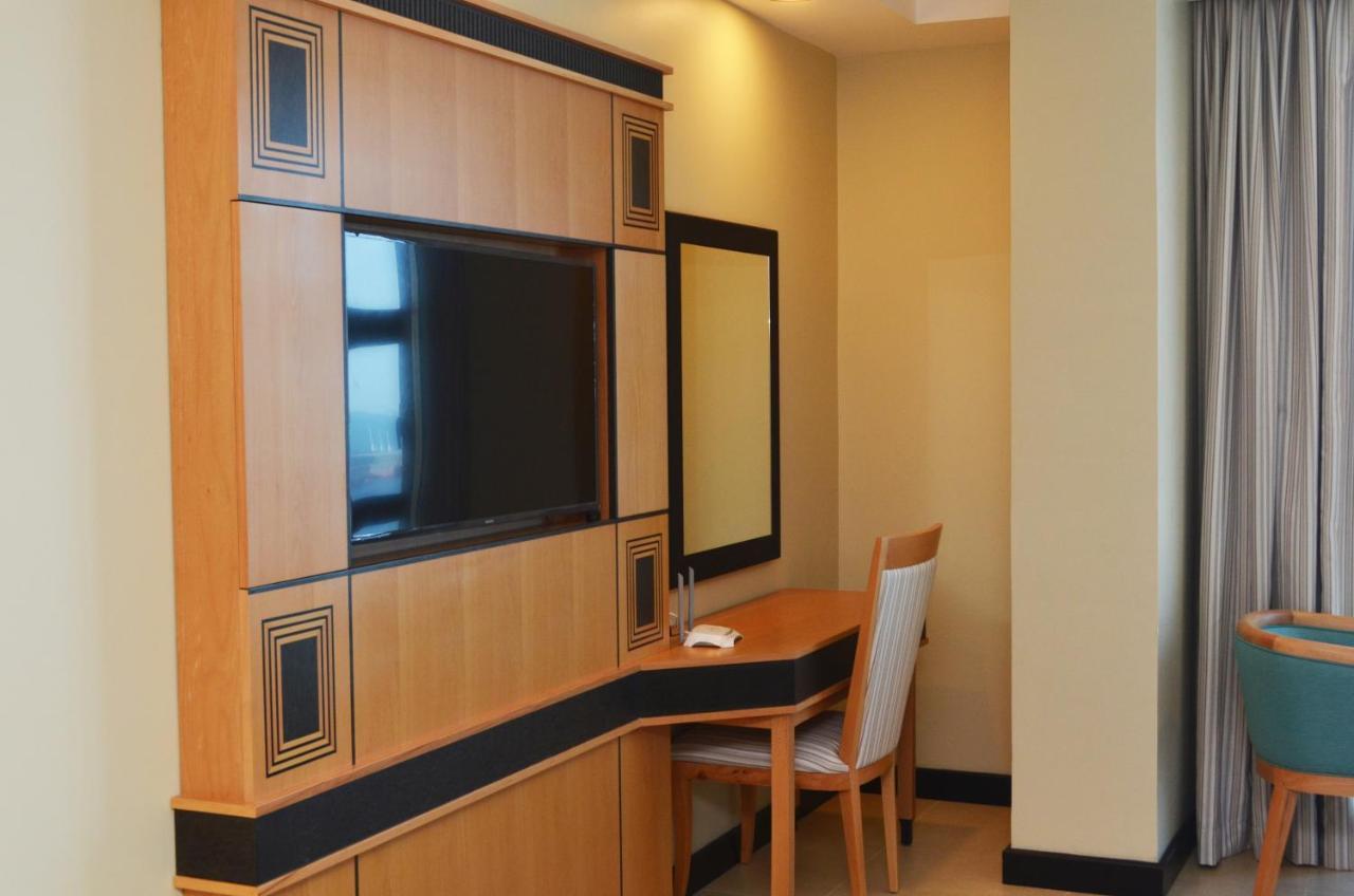 Nooh Tower Apartment Al Hidd ภายนอก รูปภาพ