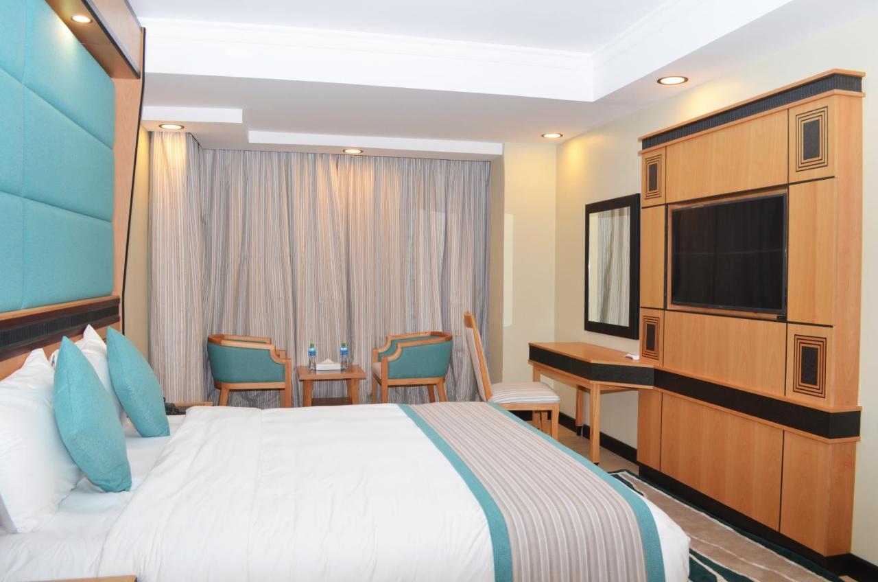 Nooh Tower Apartment Al Hidd ภายนอก รูปภาพ